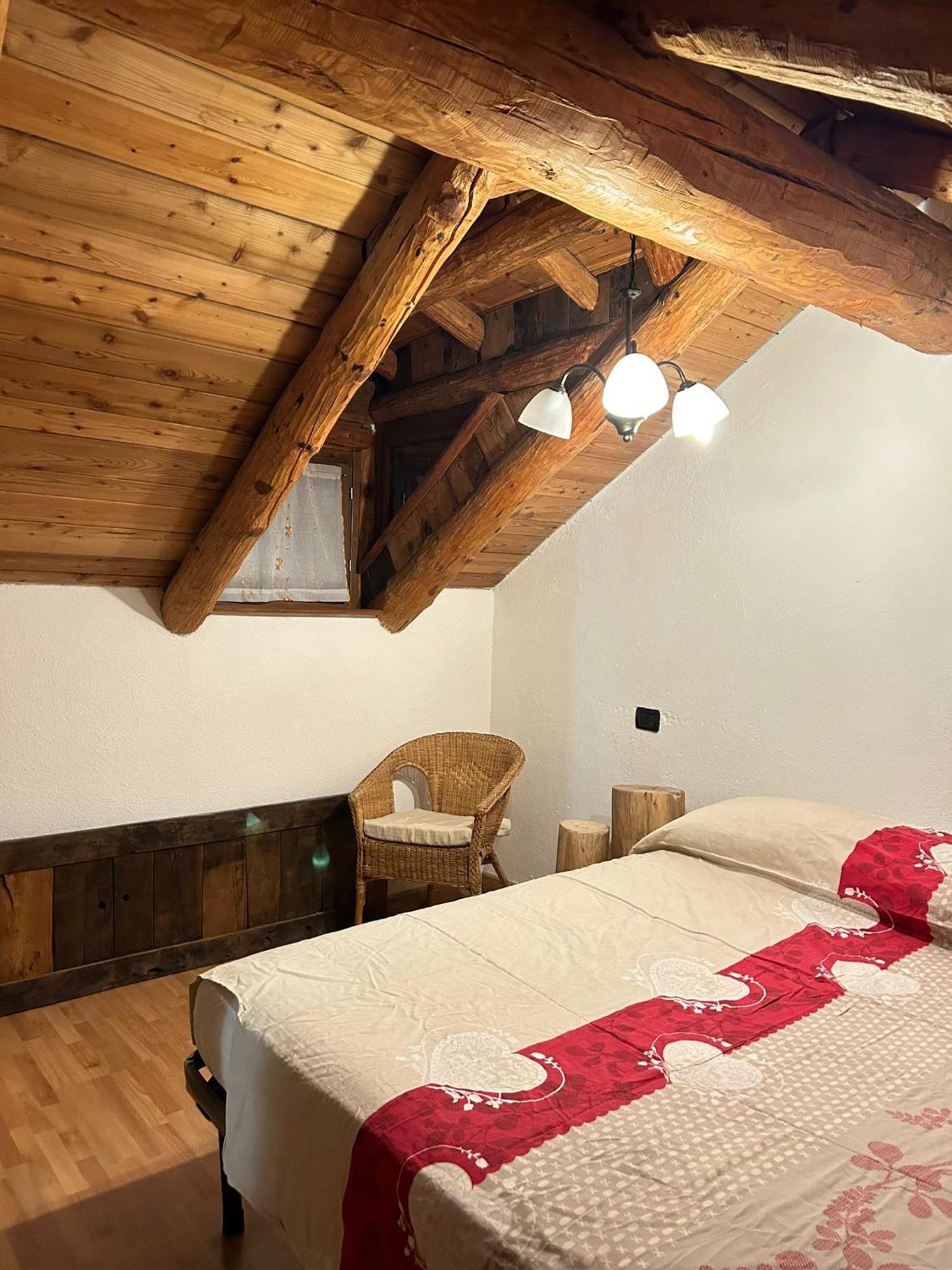 Villa Lo Peyo Châtillon Esterno foto