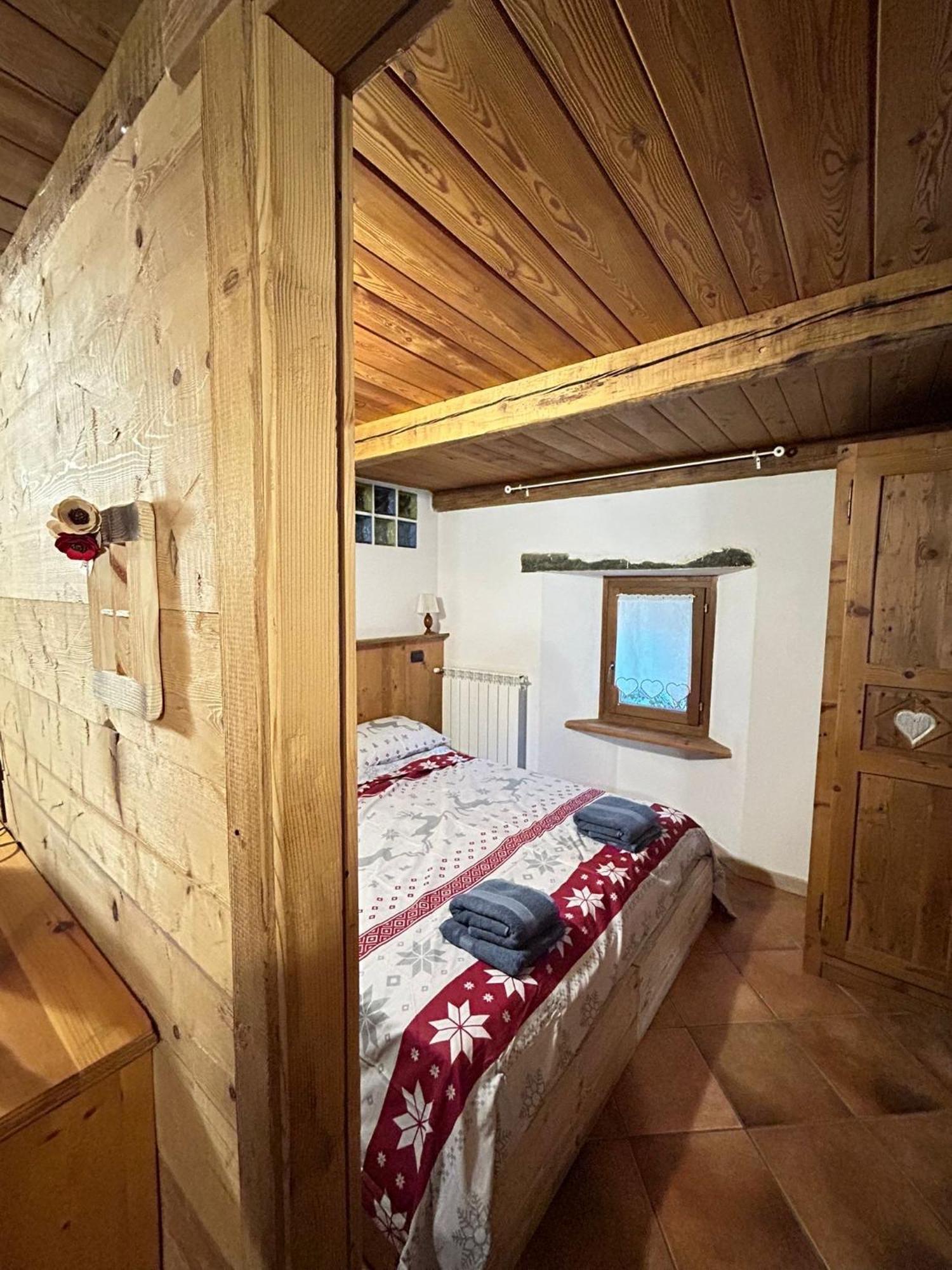 Villa Lo Peyo Châtillon Esterno foto